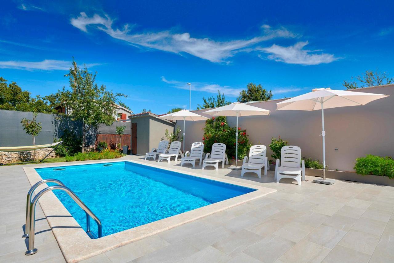 Holiday House Emma Burići Esterno foto
