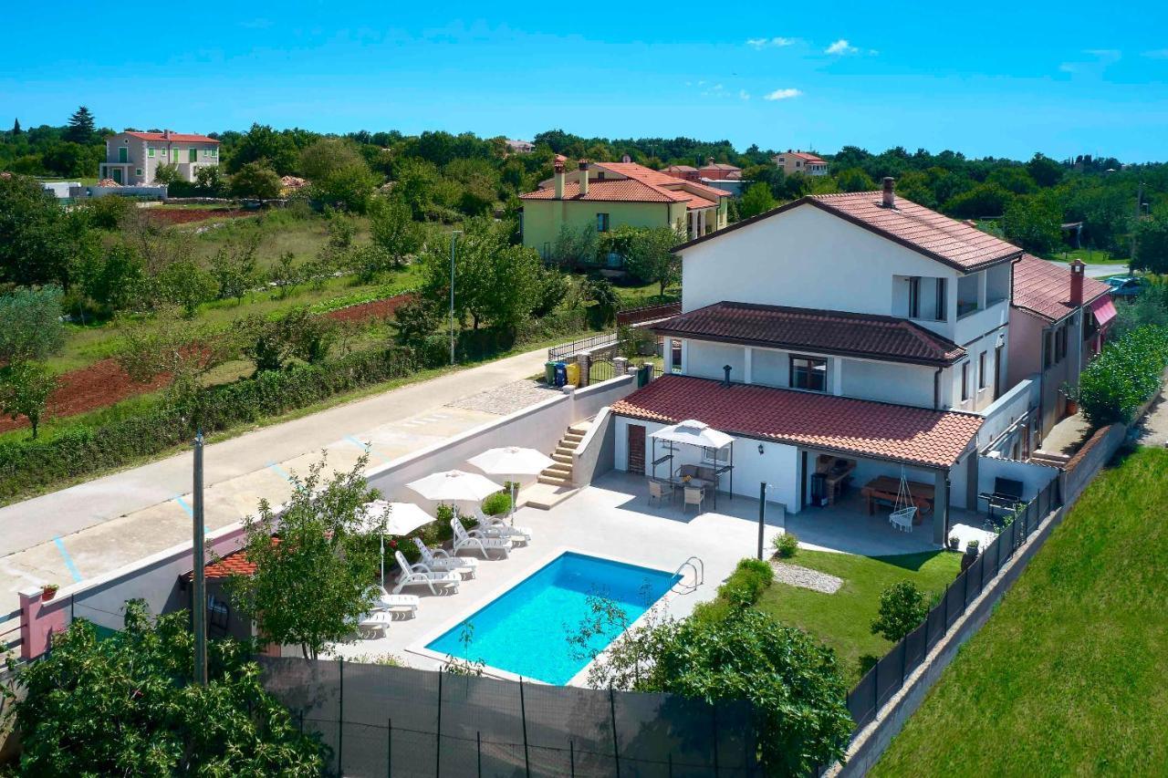 Holiday House Emma Burići Esterno foto